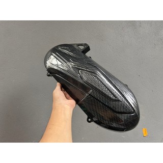 Ốp lốc máy to xe vision 2021-2024 nhựa carbon gắn zin