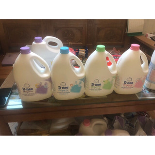 Nước giặt d-nee can 3000ml
