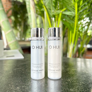 - Cặp nước hoa hồng và sữa dưỡng làm trắng Ohui Extreme White