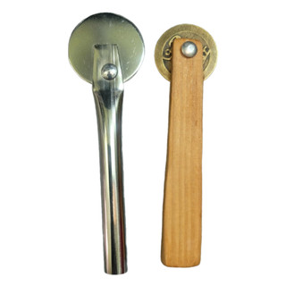 Cây cạo gió bằng inox hình đồng xu nhỏ gọn
