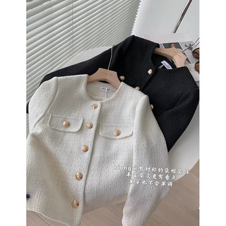 𝐀́𝐨 𝐝𝐚̣ 𝐭𝐰𝐞𝐞𝐭 𝐛𝐚𝐬𝐢𝐜 𝐡𝐚𝐢 𝐦𝐚̀𝐮 𝐭𝐫𝐚̆́𝐧𝐠 đ𝐞𝐧 𝐩𝐡𝐨𝐧𝐠 𝐜𝐚́𝐜𝐡 𝐍𝐞𝐫𝐭𝐫𝐨 𝐇𝐚̀𝐧 𝐐𝐮𝐨̂́𝐜