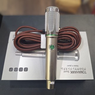 Mic Có Dây Hút Giọng Tốt,Hát Nhẹ Nhàng,Giọng Mềm Mại,Tay Kim Loại,Dây Chắc Chắn Dẻo Dai.