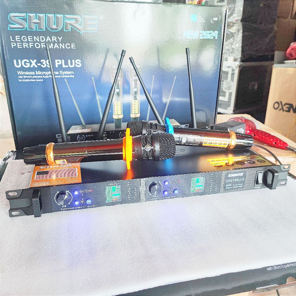 Mic SHURE UR26D +  MIC SHURE UGX 39  phiên bản 2025 loại 1 - 4 sóng 2 tụ lớn vỉ tím hút âm tự ngắt b