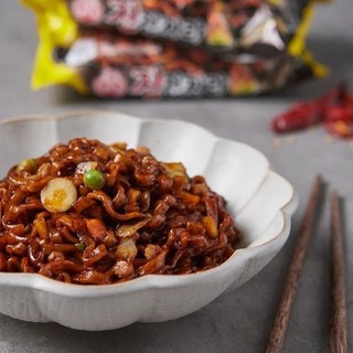 Mì xốt tương đen Ottogi 75g