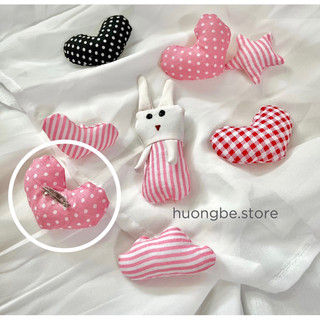 Ghim cài áo sticker bông hoa bằng vải, trái tim caro đỏ, phụ kiện cài áo
