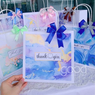 Túi quà, túi giấy quà tặng, túi giấy đựng quà tặng, nước hoa, mỹ phẩm nhiều mẫu có đủ kích thước không nơoc