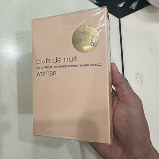 Nước hoa nữ: club de nuit woman edp 105ml