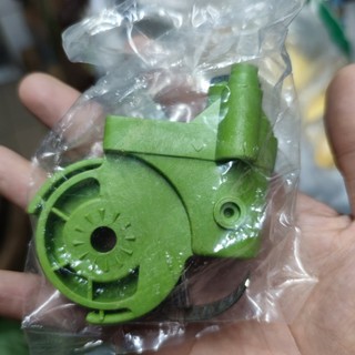 Cổ quạt treo tường
