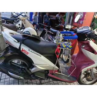 Ghế ngồi xe máy cho bé xe Luvias-Latte có tựa vòng - đai