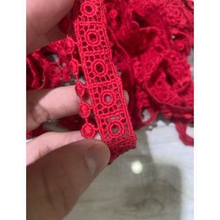 1m x 2cm ren viền đỏ sang