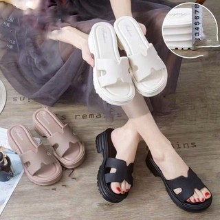 DÉP QUAI NGANG CHỮ H ĐẾ BÁNH MÌ