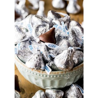 Socola Hershey's Kisses Milk Chocolate 330V