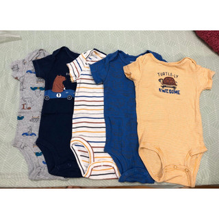 Bodysuit carter’s size 9m