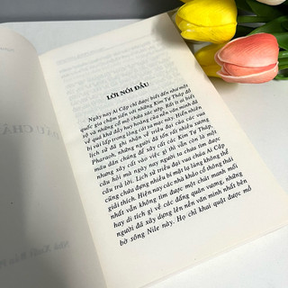 Sách - Dấu Chân Trên Cát
