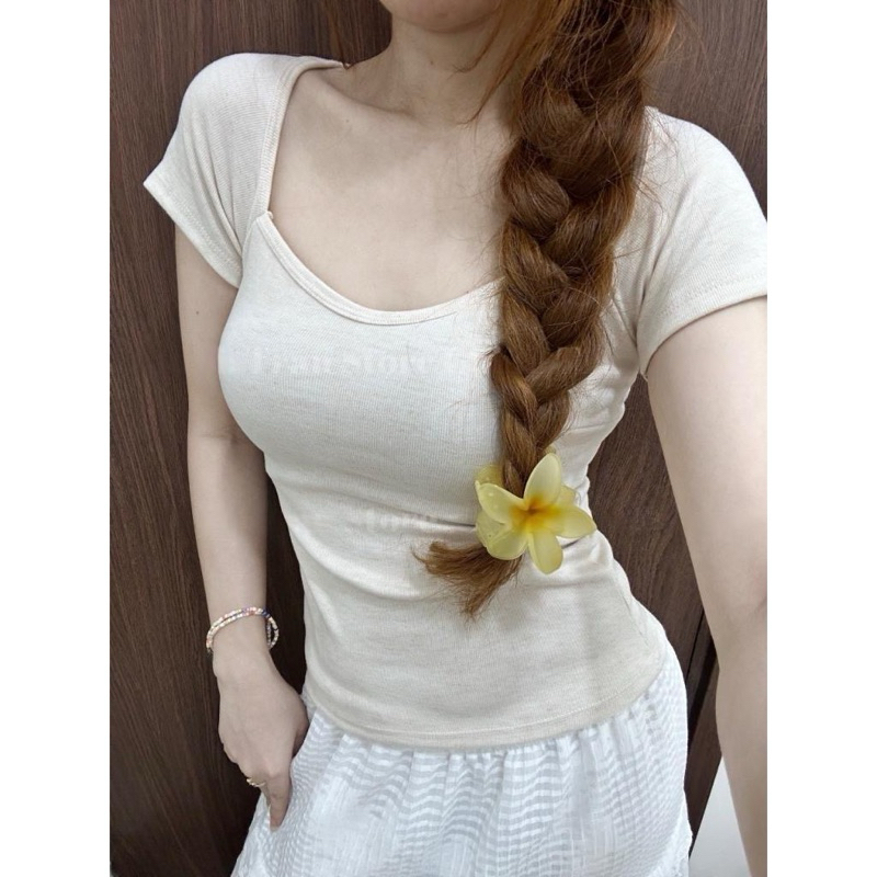 Áo Thun Cúp Cổ Vuông ôm gọn chất tăm lông mịn mát Moonly ( Có bigsize) | BigBuy360 - bigbuy360.vn