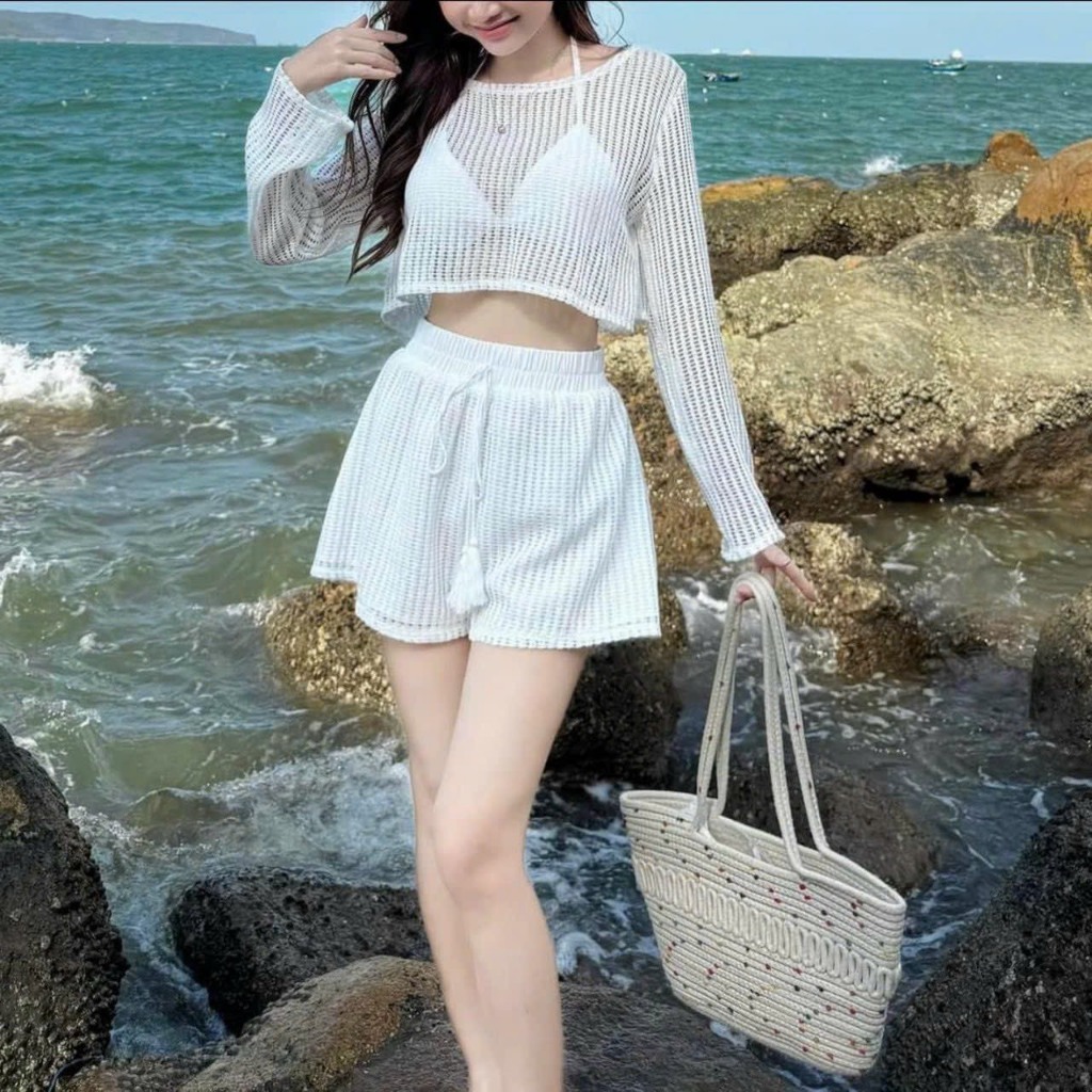 Set bộ đùi 3 món xinh xắn đi biển dịp hè bara có mút len ren áo tay dài hở eo kiểu dáng sexy quyến rũ | BigBuy360 - bigbuy360.vn