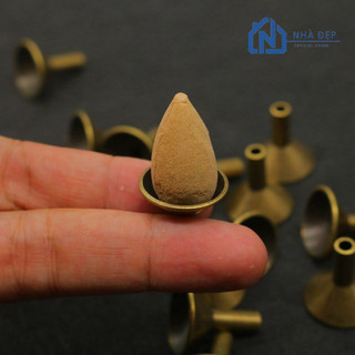 D1-Đế Trụ Đồng Đốt Nụ Trầm Hương Thác Khói
