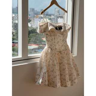 Darling.ism - đầm xoè trễ vai lizzie in bloom vải kate thêu hoa