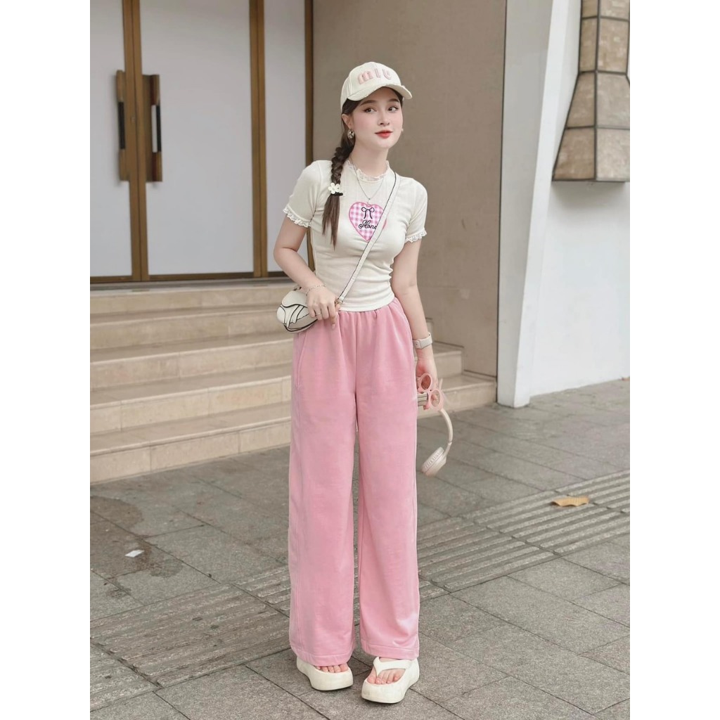 Set đồ xinh áo thun viền ren thêu hình trái tim phối quần hồng kaki ống rộng thời trang dạo phố dành cho nữ