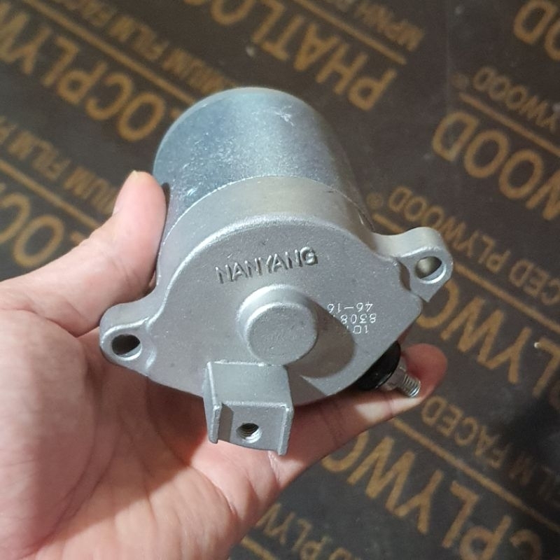 củ đề / mô tơ đề Vespa , liberty (đời 2v)