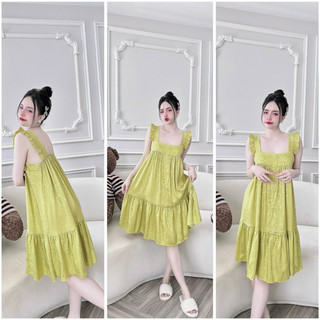 Đầm gấm hoa cánh tiên nút ngọc kèm quần
