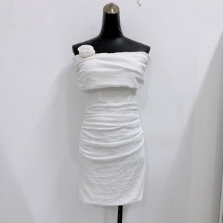 thanh lý / pass đầm trắng trễ vai đi tiệc, đầm mini ôm hở vai