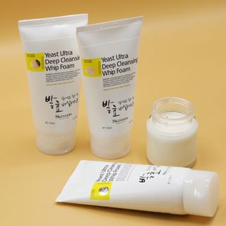 Sữa rửa mặt chiết xuất nấm men (Yeast Ultra Deep Cleansing Whip Foam) -  Skindom
