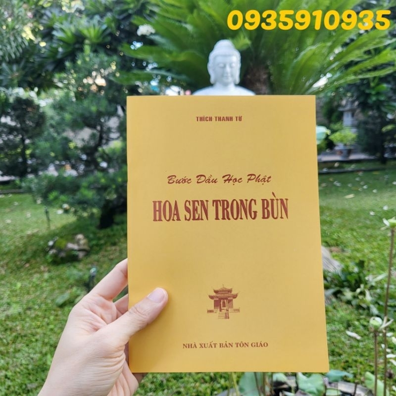 SÁCH HOA SEN TRONG BÙN