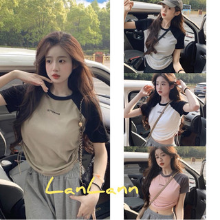 ÁO KIỂU CROPTOP RÚT DÂY 2 BÊN TAY PHỐI MÀU LETTERING - LanLann