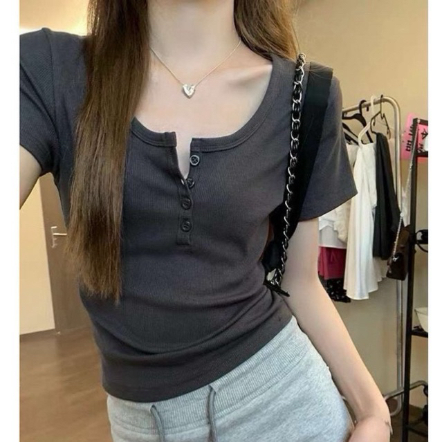Áo ThunTăm Màu Trơn Cộc Tay Cổ U Form Vừa Phối Cúc Ngực Kiểu Dáng Basic Lên Dáng Siêu Xinh MA150 | BigBuy360 - bigbuy360.vn