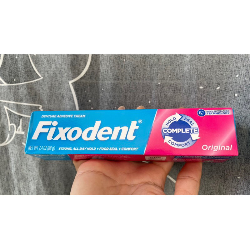 Keo dán hàm răng giả Fixodent Mỹ 68g