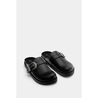 Sục có chi tiết khóa cài Pull&bear màu đen