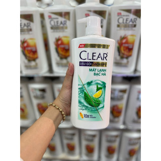Dầu gội sạch gàu Clear mát lạnh bạc hà 900g
