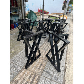 Chân bàn sắt sơn tĩnh điện cafe nhà hàng thanh lý giá rẻ