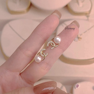 Bông tai ngọc trai nhân tạo chất liệu bạc xi mạ vàng hình chữ C cách điệu | HARMONY ACCESSORIES K32