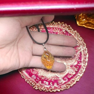 Mặt dây đeo cổ hồ ly chúa Copal màu đẹp, tặng kèm dây và móc đeo