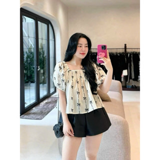 [Kim Clothing] Set đồ nữ áo kem in nơ tay bồng nhúng thun form xoè + quần short đen tafta lưng thun