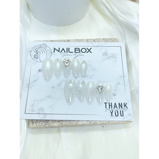 M100 nailbox thiết kế ovan màu  trắng gạo  ,trá ng  gương Ng ọc trai  đính đá xinh