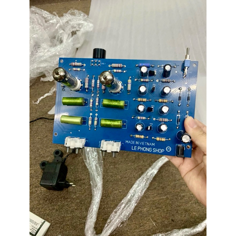 Preamp đèn bóng 6j1
