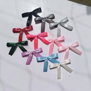 Nơ ruy băng sẵn ghim cài dùng trang trí phụ kiện túi, balo - ribbon bow