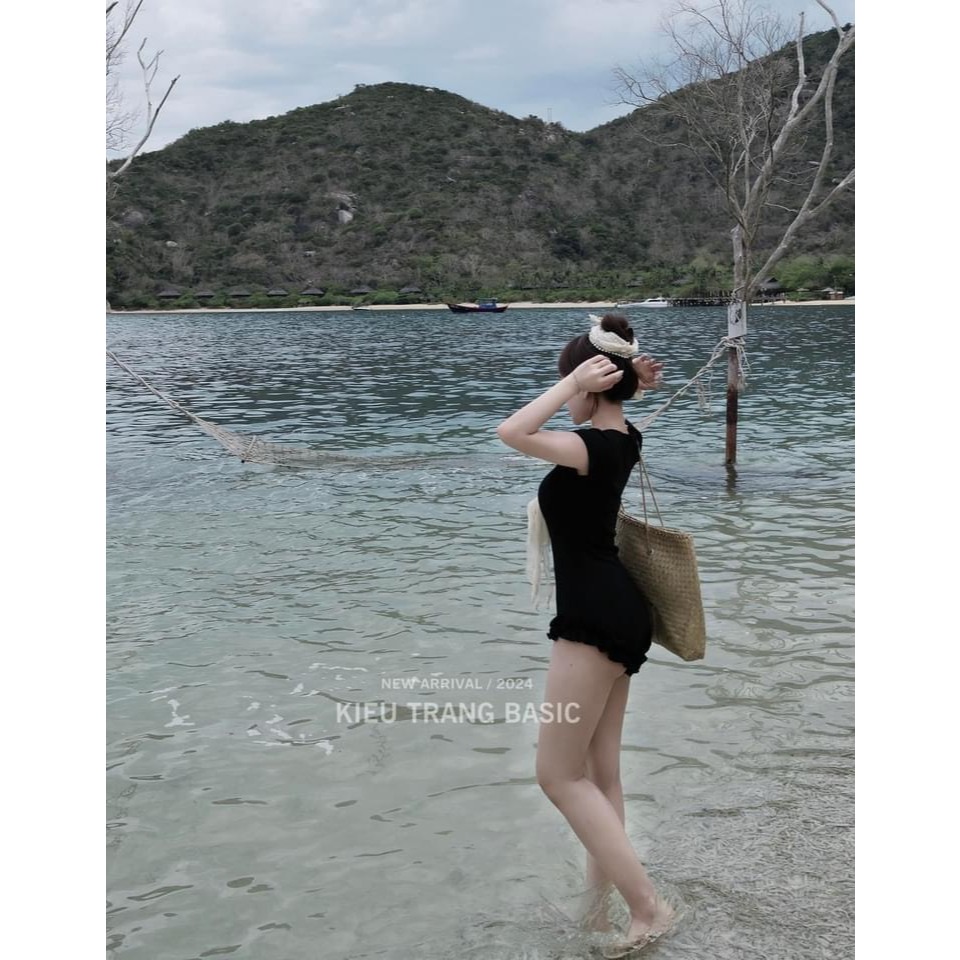 Set Đồ Đi Biển - Bikini Liền Thân Đính Nơ Khoe Trọn Body Kèm Khăn Đội Đầu | BigBuy360 - bigbuy360.vn