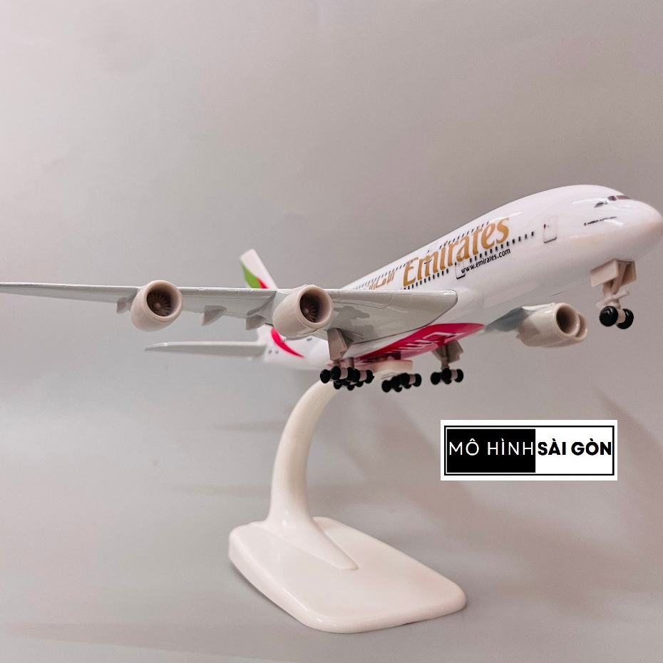 Máy Bay Mô Hình Airbus A380-800 Tỉ lệ 1:400 Emirates Airlines hãng hàng không Dubai
