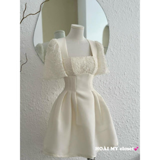 Đầm tafta phối ren chiết ly eo dáng xòe,Váy dự tiệc cổ vuông tay bồng chuẩn form by Lyan Design