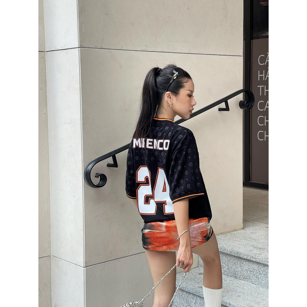 Áo phông unisex MIKENCO Monogram Sporty V-Neck Tshirt | BigBuy360 - bigbuy360.vn