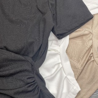 Áo xẻ tà chéo dúm bụng by Miin