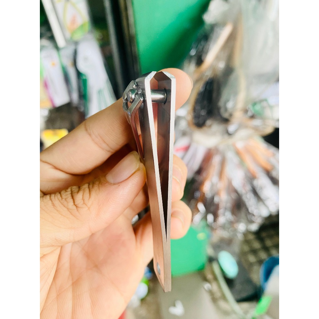 Kiềm bấm móng tay nghĩa B901 , lucky