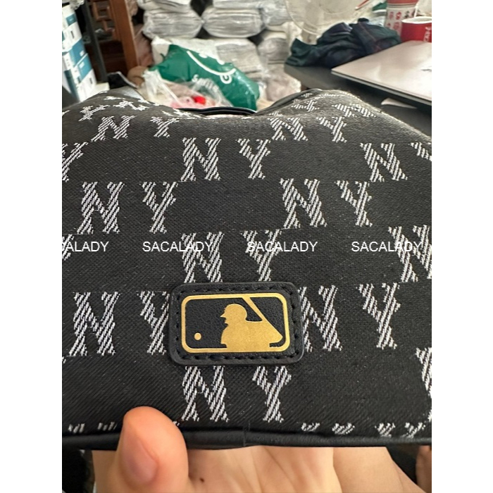 Túi M Korea Xuất Hàn Hoạ Tiết Đen - 4281 | BigBuy360 - bigbuy360.vn