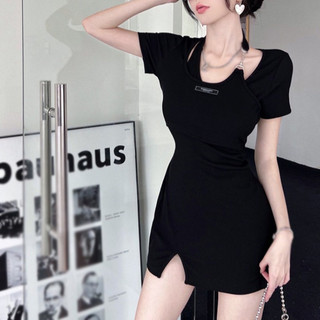 Đầm Body Ngắn Phối Cổ Yếm Style Hàn Quốc