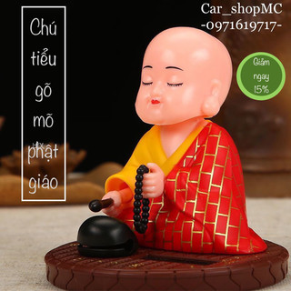 Tượng chú tiểu tượng phật gõ mõ năng lượng mặt trời