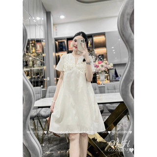 Váy đính hoa ngực sm